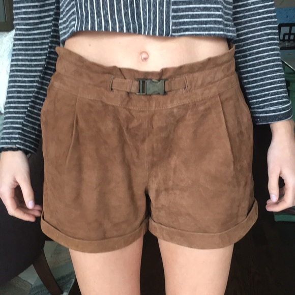 Shorts - Picture 4 of 4